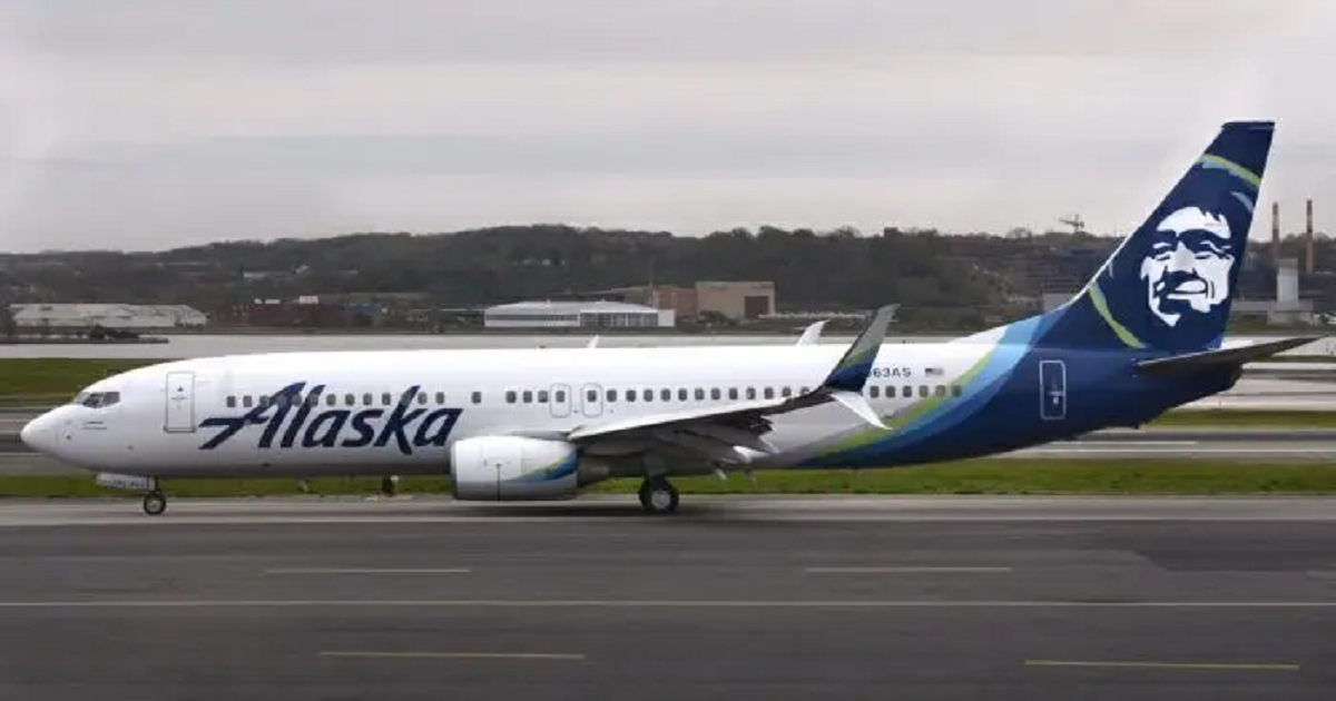 Alaska Airlines Raises Over $1 Billion of Financial Help In Crisis