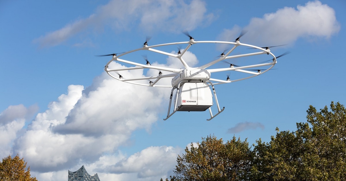 Success of the first public flight of the VoloDrone by Volocopter